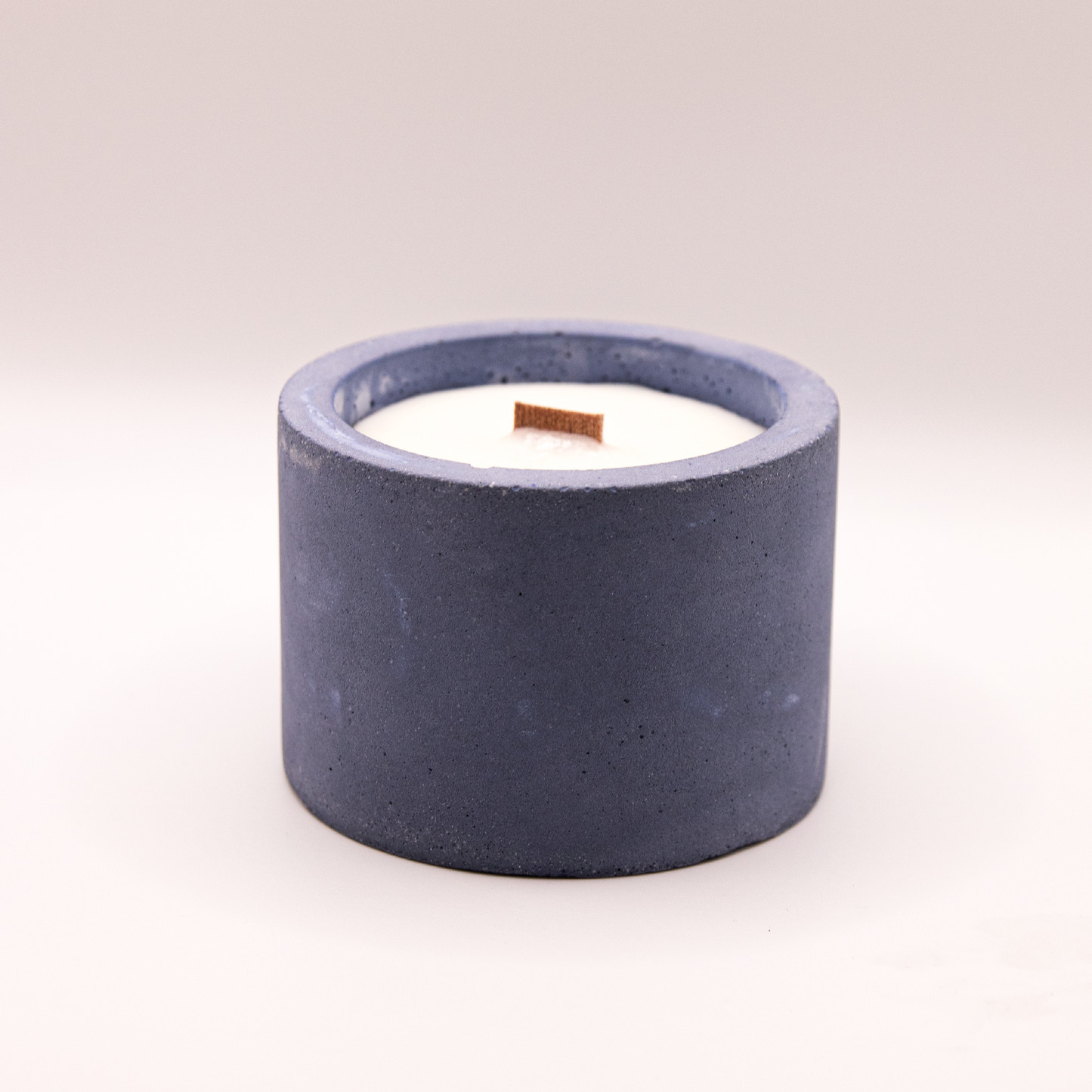 cute & minimal candle 1